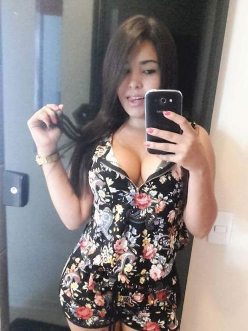 Charmante brésilienne sur Ajaccio