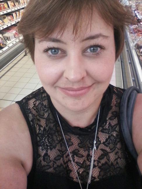 Belle femme brune cherche plan cul